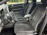 Usado Ford Focus Ghia 109 CV (80 kW) 2006 Negro Berlina