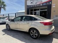 Usado Ford Focus Trend 125 CV (91 kW) 2018 Beige Berlina