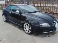 Usado Alfa Romeo GT 165 CV (121 kW) 2007 Negro Coupe
