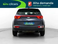 Usado Kia Sportage 132 CV (97 kW) 2018 Gris / plata SUV