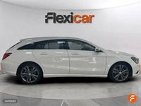 Usado Mercedes CLA200 Shooting Brake 136 CV (100 kW) 2016 Blanco Familiar
