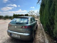 Usado Seat Ibiza Stella 64 CV (47 kW) 2003 Verde Utilitario