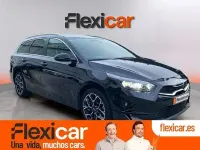 Usado Kia Ceed Style 100 CV (73 kW) 2025 Negro Utilitario
