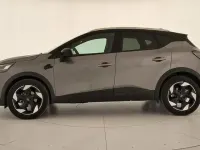 Usado Renault Captur Techno 100 CV (73 kW) 2025 Gris SUV
