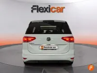 Usado VW Touran Advance 115 CV (84 kW) 2020 Blanco Monovolumen