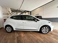 Usado Renault Clio V Business 100 CV (73 kW) 2022 Blanco Berlina