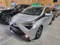 Usado Toyota Aygo X-play 72 CV (52 kW) 2020 Gris / plata Utilitario
