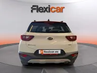 Usado Kia Stonic 100 CV (73 kW) 2019 Blanco SUV