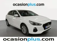 Usado Hyundai i30 120 CV (88 kW) 2018 Blanco Berlina