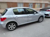 Usado Peugeot 307 90 CV (66 kW) 2006 Gris / plata Berlina