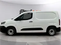 Usado Peugeot Partner 101 CV (74 kW) 2019 Blanco Monovolumen