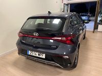 Usado Hyundai i20 100 CV (73 kW) 2024 Gris Utilitario