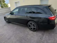 Usado Mercedes E300 306 CV (225 kW) 2019 Negro Familiar