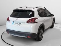 Usado Peugeot 2008 Allure 131 CV (96 kW) 2019 Blanco SUV