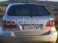 Usado Mercedes B200 140 CV (102 kW) 2007 Gris / plata Monovolumen
