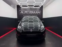 Usado Fiat Punto Pop 69 CV (50 kW) 2015 Negro Utilitario