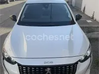 Usado Peugeot 208 Allure 100 CV (73 kW) 2022 Blanco Utilitario