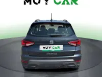 Usado Seat Arona Style 110 CV (80 kW) 2022 Gris SUV