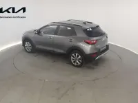 Usado Kia Stonic 101 CV (74 kW) 2025 Gris SUV