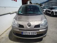 Usado Renault Grand Modus Dynamique 85 CV (62 kW) 2010 Beige Monovolumen
