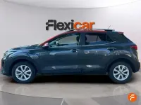 Usado Kia Stonic 100 CV (73 kW) 2018 Negro SUV