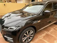 Usado Jaguar F-Pace R-Dynamic 404 CV (297 kW) 2021 Negro SUV