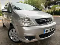 Usado Opel Meriva Sport 105 CV (77 kW) 2006 Gris Monovolumen