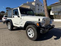 Usado Jeep Wrangler 121 CV (88 kW) 1997 Blanco SUV