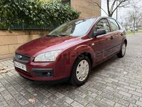 Usado Ford Focus Sport 115 CV (84 kW) 2005 Granate Berlina