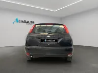 Usado Ford Focus Trend 115 CV (84 kW) 2003 Negro Berlina