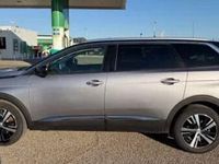 Usado Peugeot 5008 Allure 130 CV (95 kW) 2021 Gris SUV