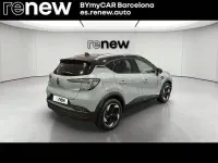 Usado Renault Captur Techno 100 CV (73 kW) 2025 Gris / plata SUV