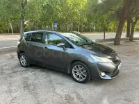 Usado Toyota Verso Advance 112 CV (82 kW) 2014 Gris / plata Monovolumen