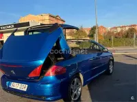 Usado Peugeot 307 CC 138 CV (101 kW) 2004 Azul Descapotable