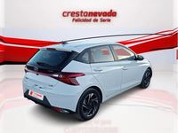 Usado Hyundai i20 100 CV (73 kW) 2021 Blanco Utilitario