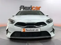 Usado Kia Ceed 136 CV (100 kW) 2023 Blanco Utilitario