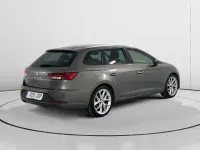 Usado Seat Leon FR 125 CV (91 kW) 2015 Gris Utilitario