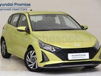 Usado Hyundai i20 84 CV (61 kW) 2024 Verde Utilitario