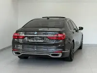 Usado BMW 740 Comfort Edition 313 CV (230 kW) 2016 Gris / plata Berlina