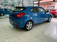 Usado Kia ProCeed 90 CV (66 kW) 2012 Azul Utilitario