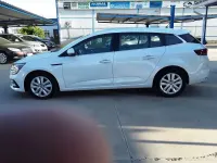 Usado Renault Mégane GrandTour Techno 116 CV (85 kW) 2022 Blanco Familiar