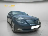 Usado Lexus LS600h Ambassador 445 CV (327 kW) 2009 Gris / plata Berlina