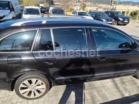 Usado Skoda Superb Elegance 140 CV (102 kW) 2015 Negro Familiar