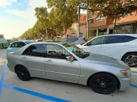 Usado Lexus IS200 155 CV (114 kW) 2002 Gris / plata Berlina