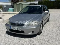 Usado Honda Civic LS 114 CV (83 kW) 2000 Gris / plata Berlina