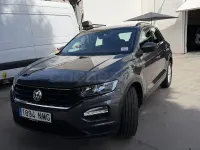 Usado VW T-Roc Advance 116 CV (85 kW) 2018 Gris / plata SUV