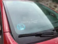 Usado Peugeot 208 Active 100 CV (73 kW) 2015 Granate Utilitario