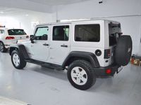Käytetty Jeep Wrangler Unlimited Sahara 200 HP (147 kW) 2011 Harmaa Katumaasturi