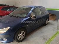 Usado Peugeot 206 75 CV (55 kW) 2000 Azul Berlina