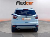 Usado Ford Kuga ST-Line 150 CV (110 kW) 2018 Blanco SUV